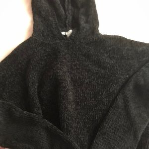 Black cropped sweater